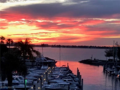 Spacious 2-bedroom top-floor unit with great view over the lake on The Landings Yacht, Golf and Tennis Club in Florida - for sale on GolfHomes.com, golf home, golf lot