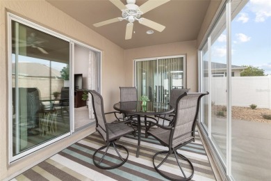 TURNKEY COURTYARD!! Low maintenance yard, no grass all rock on Pennbrooke Fairways in Florida - for sale on GolfHomes.com, golf home, golf lot