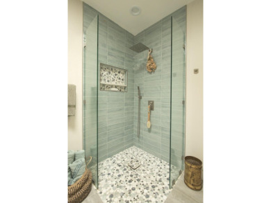 Welcome to this beautifully updated 2-bedroom, 2-bath condo on Bermuda Dunes Country Club in California - for sale on GolfHomes.com, golf home, golf lot