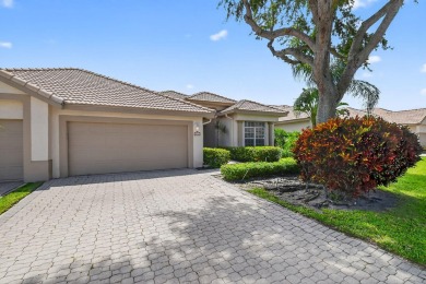 Excellent OPPORTUNITY at Aberdeen Country Club. This large villa on Aberdeen Golf and Country Club in Florida - for sale on GolfHomes.com, golf home, golf lot