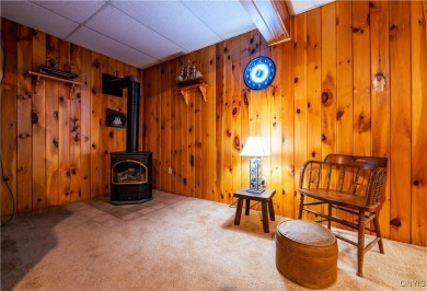 Built in 1987, situated on 2 acres, in close proximity to Cedar on Cedar Lake Club in New York - for sale on GolfHomes.com, golf home, golf lot