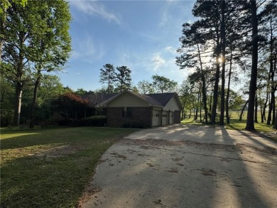 Rare Find on the Russellville Golf Course!
This spacious home on Russellville Country Club in Arkansas - for sale on GolfHomes.com, golf home, golf lot
