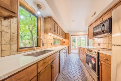 Beautifully remodeled 5B/4.5B luxury home in gated Salishan on Salishan Spa and Golf Resort in Oregon - for sale on GolfHomes.com, golf home, golf lot