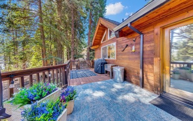 Stunning mountain retreat with lake views on a quiet cul-de-sac! on Lake Almanor Country Club in California - for sale on GolfHomes.com, golf home, golf lot
