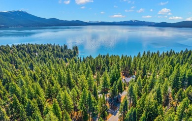 Stunning mountain retreat with lake views on a quiet cul-de-sac! on Lake Almanor Country Club in California - for sale on GolfHomes.com, golf home, golf lot