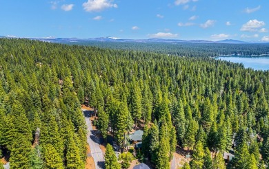 Stunning mountain retreat with lake views on a quiet cul-de-sac! on Lake Almanor Country Club in California - for sale on GolfHomes.com, golf home, golf lot