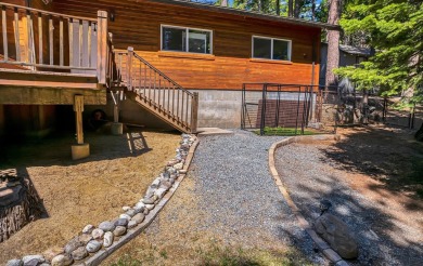 Stunning mountain retreat with lake views on a quiet cul-de-sac! on Lake Almanor Country Club in California - for sale on GolfHomes.com, golf home, golf lot