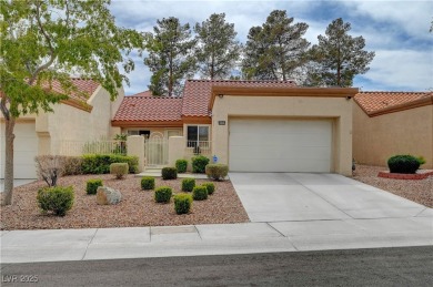 Beautiful Well-Maintained townhome in Sun City Summerlin on Highland Falls Golf Club in Nevada - for sale on GolfHomes.com, golf home, golf lot