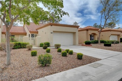 Beautiful Well-Maintained townhome in Sun City Summerlin on Highland Falls Golf Club in Nevada - for sale on GolfHomes.com, golf home, golf lot