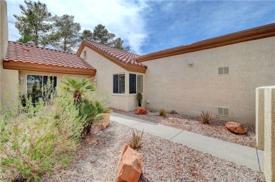 Beautiful Well-Maintained townhome in Sun City Summerlin on Highland Falls Golf Club in Nevada - for sale on GolfHomes.com, golf home, golf lot