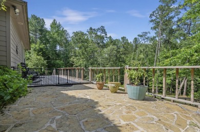 This property has LOTS of extras. Located on a quite dead-end on Rayburn Country Club in Texas - for sale on GolfHomes.com, golf home, golf lot