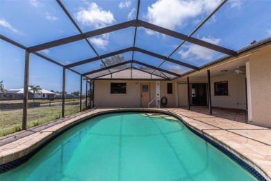 MOVE IN READY 3 Bedroom, 2 Bathroom, 2 Car Garage, Pool home on Rotonda Golf and Country Club The Palms Course in Florida - for sale on GolfHomes.com, golf home, golf lot