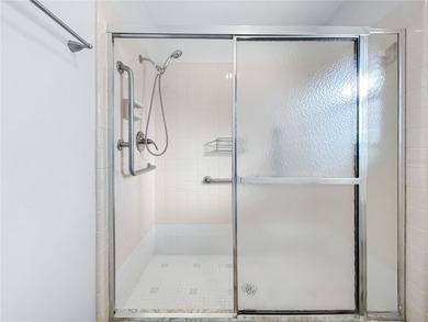 Under contract-accepting backup offers. Welcome to 1408 W Del on North Lakes Golf Course in Florida - for sale on GolfHomes.com, golf home, golf lot