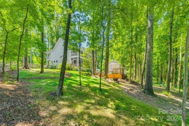 Newest home located on sought after Fairway Drive. Built in 2020 on Fort Mill Golf Club in South Carolina - for sale on GolfHomes.com, golf home, golf lot