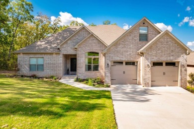 Welcome home to Wellington Place. This 2023-built gem blends on Greystone Country Club in Arkansas - for sale on GolfHomes.com, golf home, golf lot