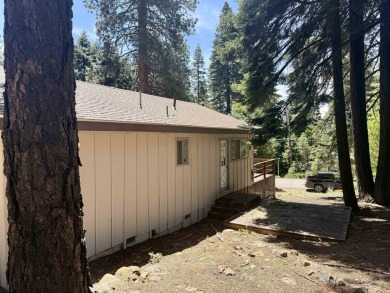 This darling little Lake Almanor Country Club cabin could be the on Lake Almanor Country Club in California - for sale on GolfHomes.com, golf home, golf lot