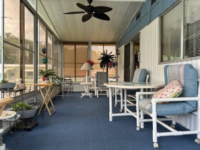 LOVELY DOUBLE-WIDE!  LARGE FRONT LANAI!  TURNKEY! FURNISHED on Wedgewood Golf Club in Florida - for sale on GolfHomes.com, golf home, golf lot