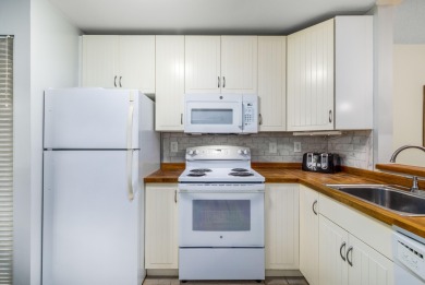 This 2 bedroom, 2 full bath first-floor condo in Ocean Edge on  in Massachusetts - for sale on GolfHomes.com, golf home, golf lot