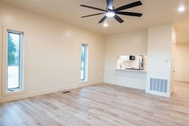 Luxury condominium located on Cooper's Hawk Golf Course on Coopers Hawk in Arkansas - for sale on GolfHomes.com, golf home, golf lot