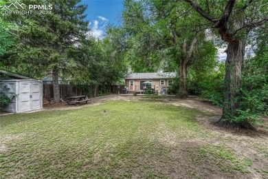 Well-cared for 2-bedroom ranch floor plan backing to Patty on Patty Jewett Golf Course in Colorado - for sale on GolfHomes.com, golf home, golf lot