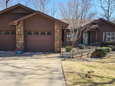Coronado Golf Front home with approx. 2,202 sq. ft. of h/c space on Coronado Golf Course in Arkansas - for sale on GolfHomes.com, golf home, golf lot
