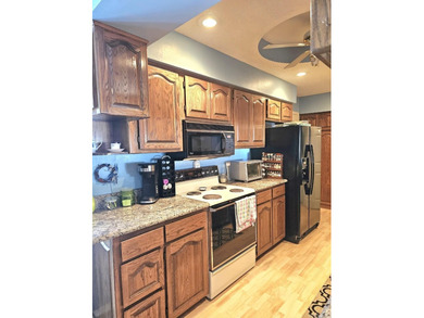 Coronado Golf Front home with approx. 2,202 sq. ft. of h/c space on Coronado Golf Course in Arkansas - for sale on GolfHomes.com, golf home, golf lot