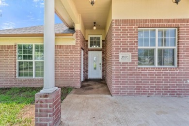 Stunning Golf Course Views, Turnkey 4-Bedroom Home with Flexible on Corsicana Country Club in Texas - for sale on GolfHomes.com, golf home, golf lot