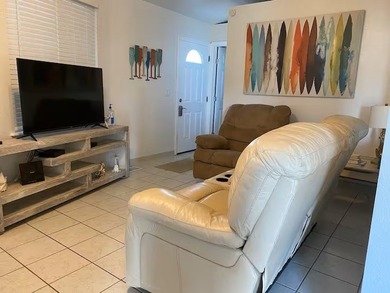 Recently remodeled & fully furnished cottage home with a deck at on Long Island Golf Course in Texas - for sale on GolfHomes.com, golf home, golf lot