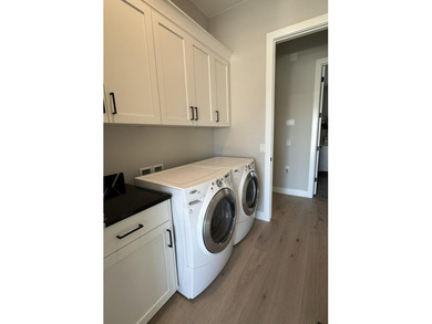 PRICED TO SELL - Newer 3 bed - 3 bath Luxury 2 story townhome at on Sunriver Golf Club in Utah - for sale on GolfHomes.com, golf home, golf lot