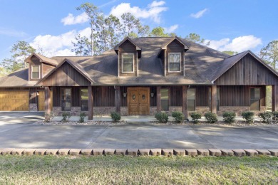 Beautiful home in Rayburn Country. Easy access to the lake and on Rayburn Country Club in Texas - for sale on GolfHomes.com, golf home, golf lot