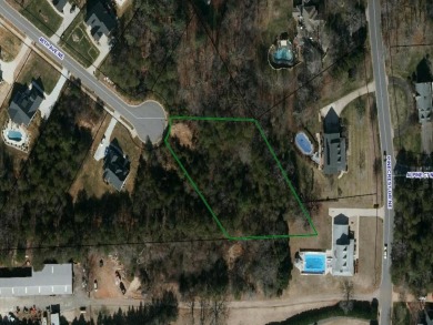 A beautiful building lot located on the cul-de-sac in the quaint on Catawba Springs Golf Course At Lake Hickory  in North Carolina - for sale on GolfHomes.com, golf home, golf lot
