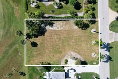 Desirable building lot located on the 15th fairway in Beachview on Beachview Golf Club in Florida - for sale on GolfHomes.com, golf home, golf lot