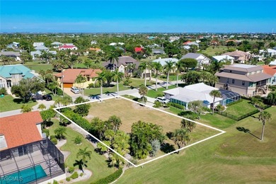 Desirable building lot located on the 15th fairway in Beachview on Beachview Golf Club in Florida - for sale on GolfHomes.com, golf home, golf lot