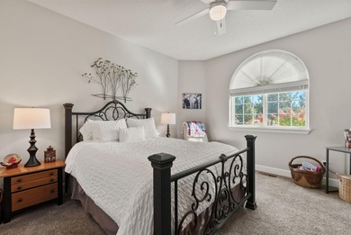 Rare find in The Greens at Redmond Golf Course, single-level, 3 on The Greens at Redmond in Oregon - for sale on GolfHomes.com, golf home, golf lot