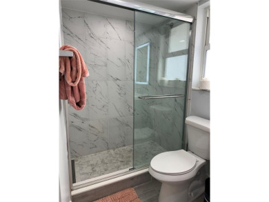 Newly remodeled and turnkey 1R/1BA in 55+ community. Updated on Leisureville Community Association in Florida - for sale on GolfHomes.com, golf home, golf lot