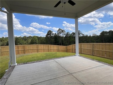 Limited-Time Buyer Incentives Include: 1-Year Golf Membership to on Kings Grant Golf and Country Club in North Carolina - for sale on GolfHomes.com, golf home, golf lot