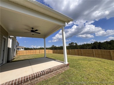 Limited-Time Buyer Incentives Include: 1-Year Golf Membership to on Kings Grant Golf and Country Club in North Carolina - for sale on GolfHomes.com, golf home, golf lot