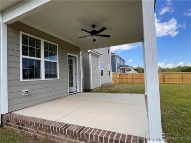 Limited-Time Buyer Incentives Include: 1-Year Golf Membership to on Kings Grant Golf and Country Club in North Carolina - for sale on GolfHomes.com, golf home, golf lot
