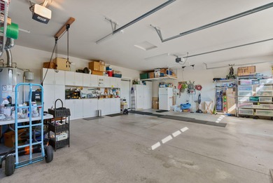 Rare find in The Greens at Redmond Golf Course, single-level, 3 on The Greens at Redmond in Oregon - for sale on GolfHomes.com, golf home, golf lot