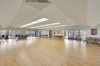 Charming 1/1 furnished or unfurnished condo in the heart of on Sunrise Lakes Phase III in Florida - for sale on GolfHomes.com, golf home, golf lot