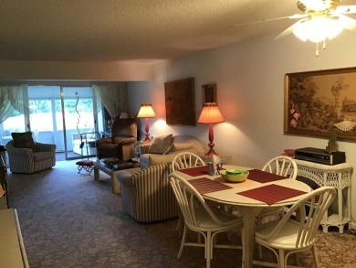 Large 2/2  corner unit  X-large screened in patio with beautiful on Hunters Run Golf and Country Club in Florida - for sale on GolfHomes.com, golf home, golf lot