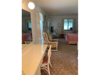 Large 2/2  corner unit  X-large screened in patio with beautiful on Hunters Run Golf and Country Club in Florida - for sale on GolfHomes.com, golf home, golf lot