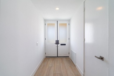 Designer remodeled condo in the Indian Wells Country Clubpletely on Indian Wells Golf Resort and Country Club in California - for sale on GolfHomes.com, golf home, golf lot