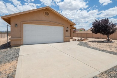 NICE HOME WITH STUNNING VIEWS, AND THE SOLAR PANELS ON THE ROOF on Valle Vista Golf Course in Arizona - for sale on GolfHomes.com, golf home, golf lot