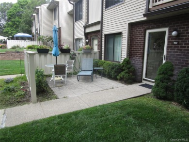 Bright and beautiful Lower Lamont.  Clean and neat with large on Bretton Woods Country Club in New York - for sale on GolfHomes.com, golf home, golf lot