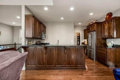 Spectacular 3 bedroom/2.1 bath ranch townhome in Hollingsworth on Falcon Lakes Golf Course in Kansas - for sale on GolfHomes.com, golf home, golf lot