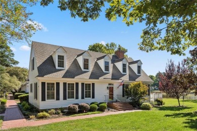 Updated end-unit townhome overlooking the 17th tee of the Blue on Fords Colony Country Club in Virginia - for sale on GolfHomes.com, golf home, golf lot