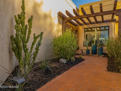 Exquisite Townhome at El Conquistador Patio Homes - A Desert on Pusch Ridge Golf Course in Arizona - for sale on GolfHomes.com, golf home, golf lot