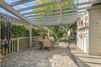 This updated SINGLE-FAMILY HOME located in the Villages Golf & on Villages Golf and Country Club in California - for sale on GolfHomes.com, golf home, golf lot