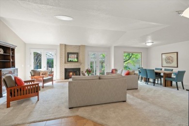 This updated SINGLE-FAMILY HOME located in the Villages Golf & on Villages Golf and Country Club in California - for sale on GolfHomes.com, golf home, golf lot